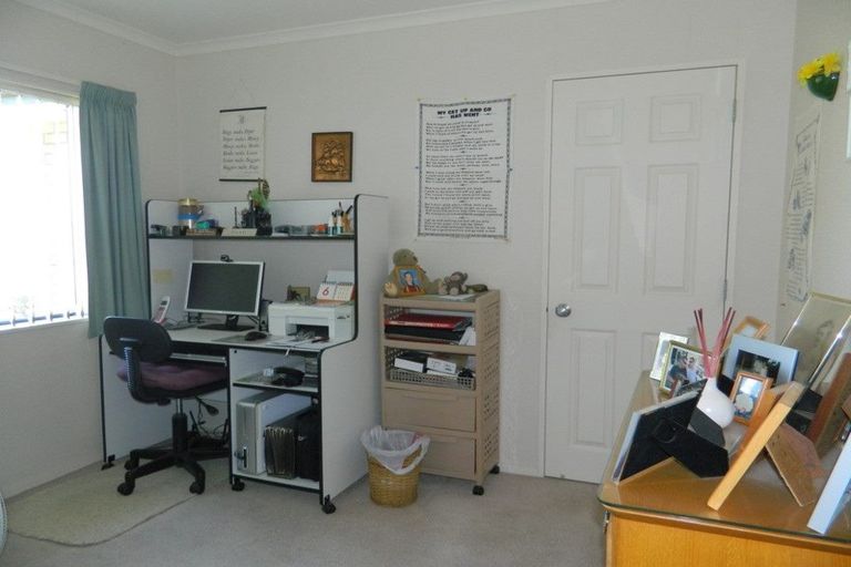 Photo of property in 11 Oakridge Drive, Kerikeri, 0230