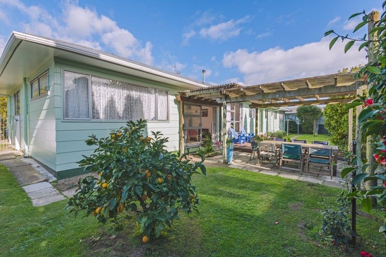 Photo of property in 5 York Place, Awapuni, Palmerston North, 4412