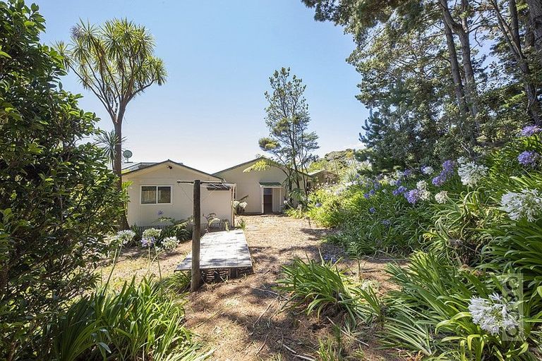 Photo of property in 306 Taiapa Road, Muriwai, 0881