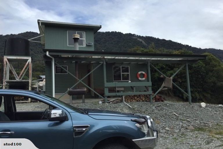 Photo of property in 8 Neils Beach Road, Jackson Bay, Haast, 7886