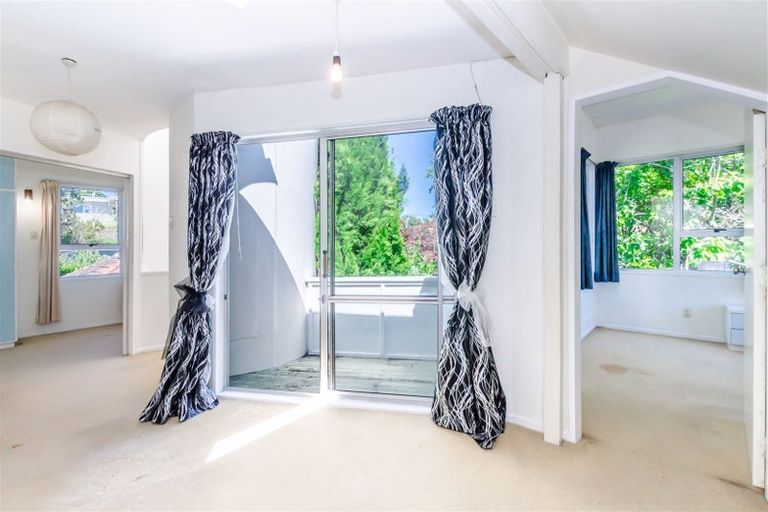 Photo of property in 72 Glen Road, Raumati South, Paraparaumu, 5032