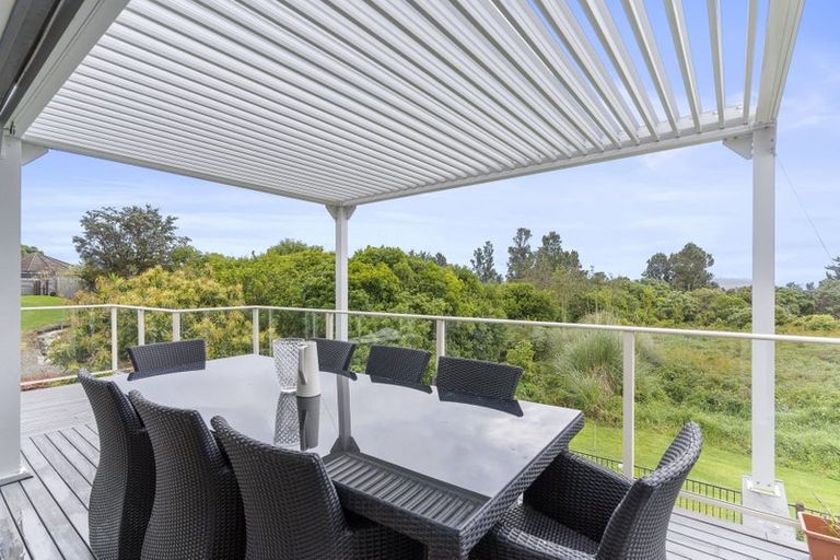 Photo of property in 100 Estuary View, Whangamata, 3620