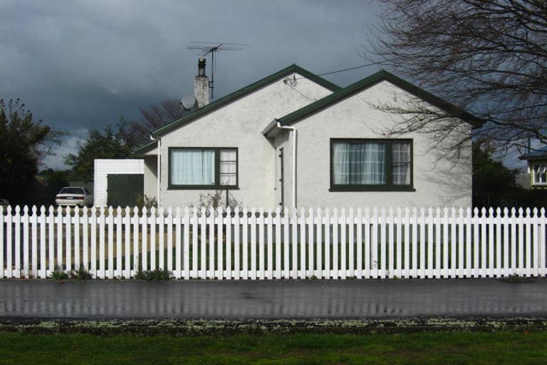 Photo of property in 29 Wyndham Street, Carterton, 5713