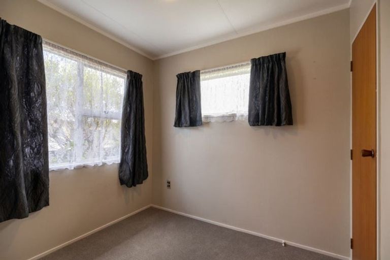 Photo of property in 1/57 Abraham Crescent, Milson, Palmerston North, 4414