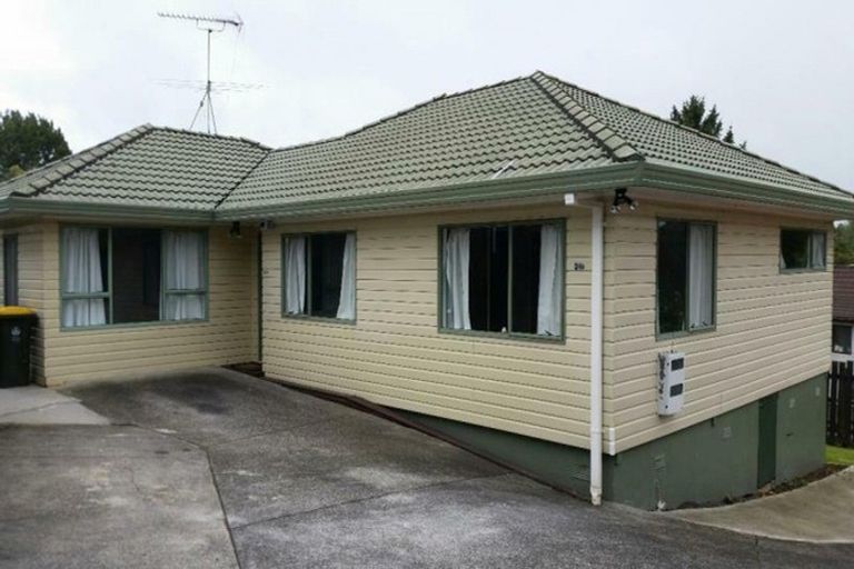 Photo of property in 2/24 Mcquarrie Avenue, Wattle Downs, Auckland, 2103