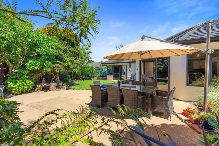 Photo of property in 7 Piha Close, Papamoa Beach, Papamoa, 3118