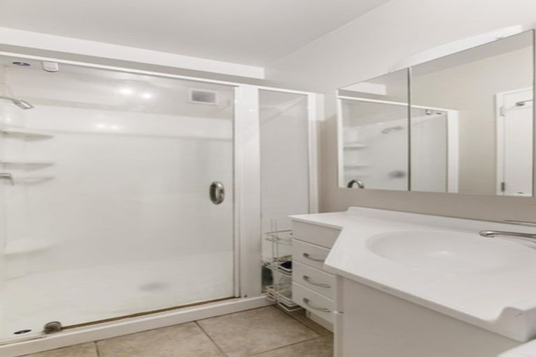 Photo of property in 5/81 Birkenhead Avenue, Birkenhead, Auckland, 0626