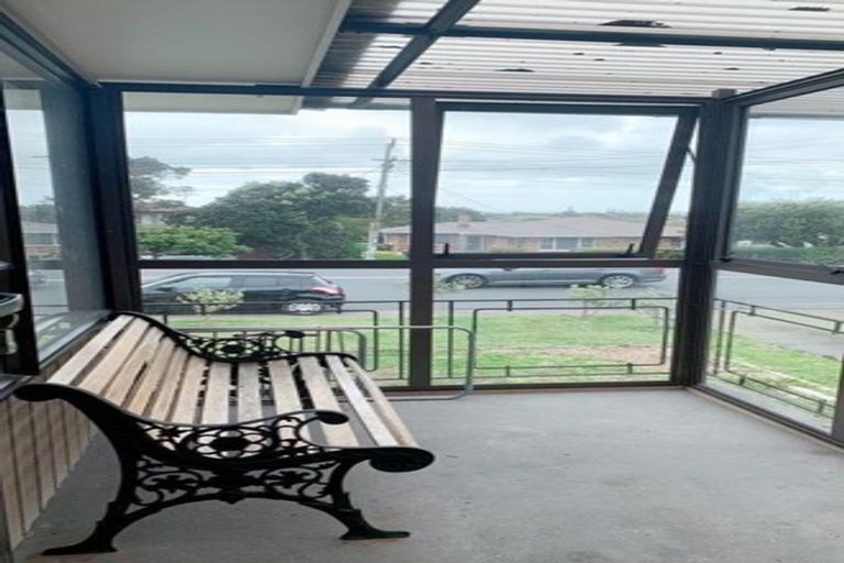 Photo of property in 2/104 Forrest Hill Road, Forrest Hill, Auckland, 0620