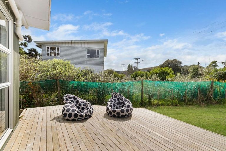 Photo of property in 2 Okahukura Road, Tapora, Wellsford, 0977