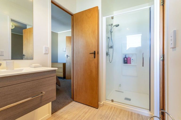 Photo of property in 115 Rangi Avenue, Whangamata, 3620