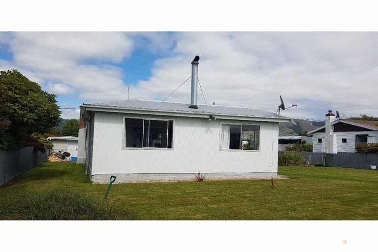 Photo of property in 58 Wilkin Street, Waimate, 7924