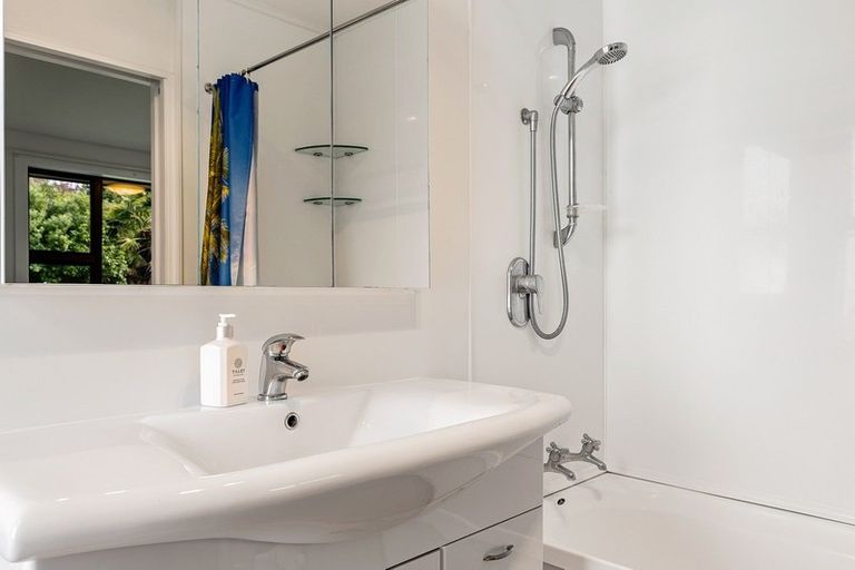 Photo of property in 3 Watkins Drive, Rangiora, 7400