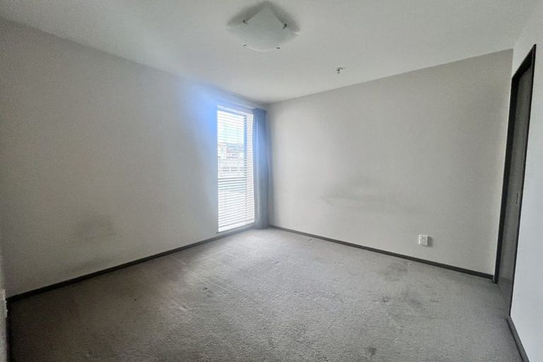 Photo of property in Dual Apartments, 401/142 Vivian Street, Te Aro, Wellington, 6011
