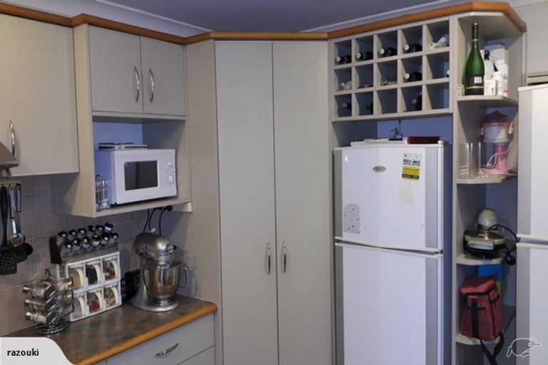 Photo of property in 6 Black Teal Close, Unsworth Heights, Auckland, 0632