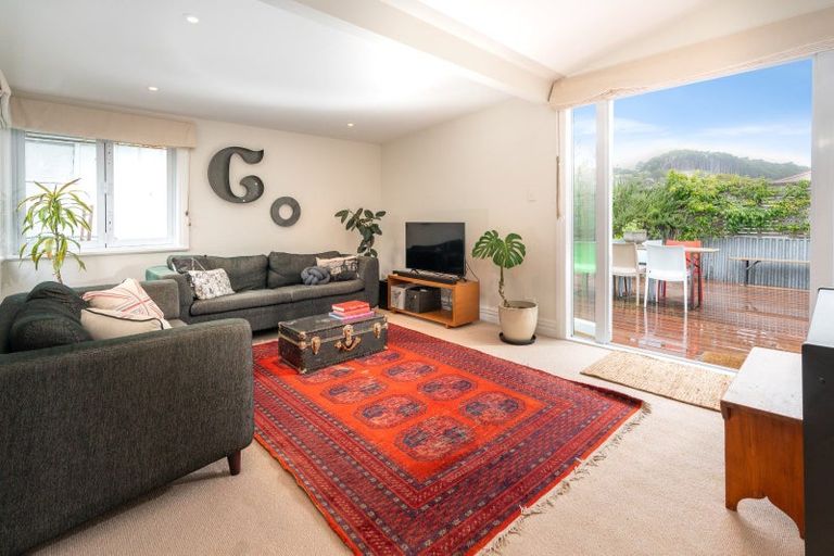 Photo of property in 33 Owen Street, Newtown, Wellington, 6021