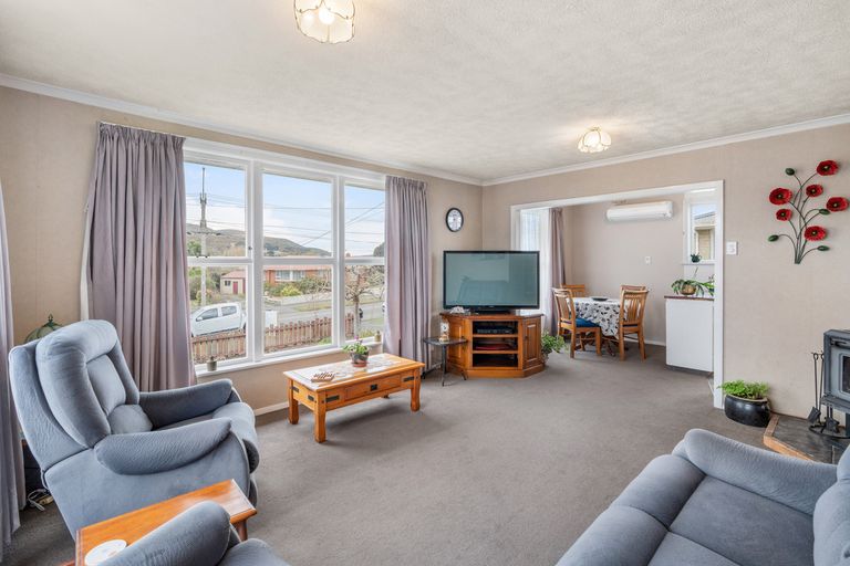 Photo of property in 311 Brockville Road, Brockville, Dunedin, 9011