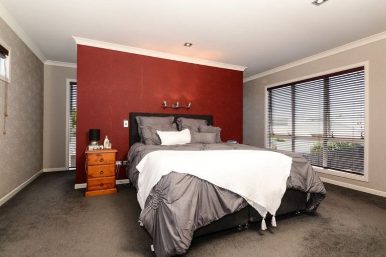 Photo of property in 62d Rototuna Road, Rototuna, Hamilton, 3210