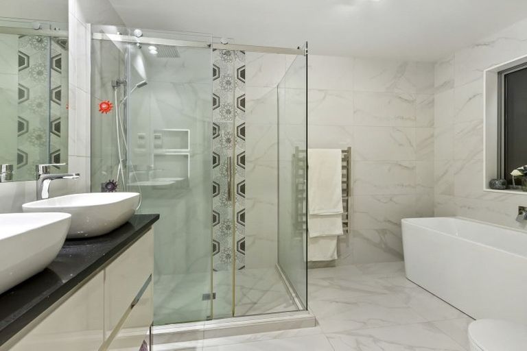 Photo of property in 12 The Landing, Riverhead, 0820