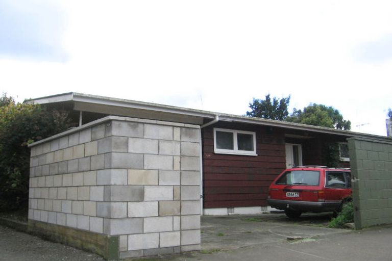 Photo of property in 519 Featherston Street, Roslyn, Palmerston North, 4414