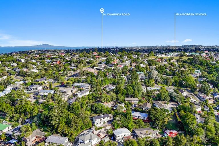 Photo of property in 14 Awaruku Road, Torbay, Auckland, 0630