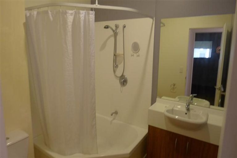 Photo of property in Stadium Garden Flats, 308/107 Thorndon Quay, Pipitea, Wellington, 6011