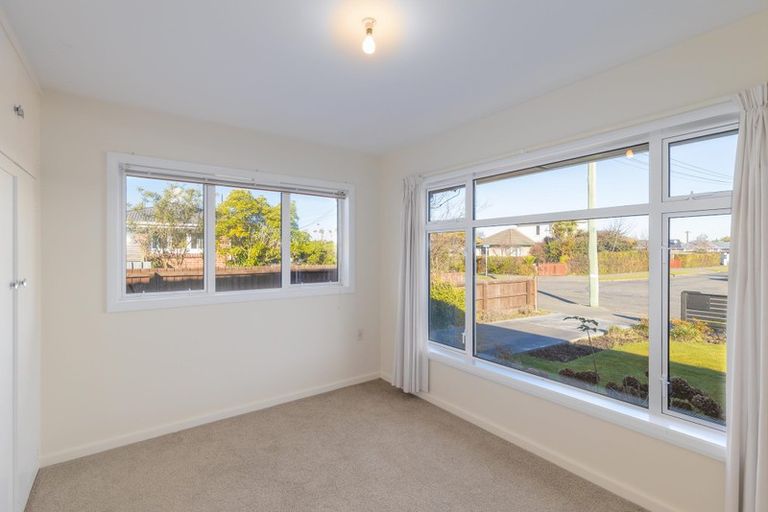 Photo of property in 27 Bourne Crescent, Papanui, Christchurch, 8053