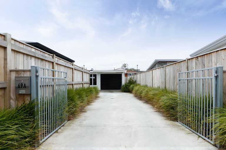 Photo of property in 69a Albert Street, Palmerston North, 4414