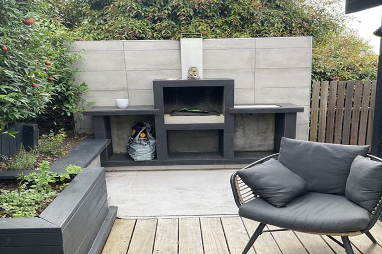 Photo of property in 2/60 Hastings Road, Mairangi Bay, Auckland, 0630