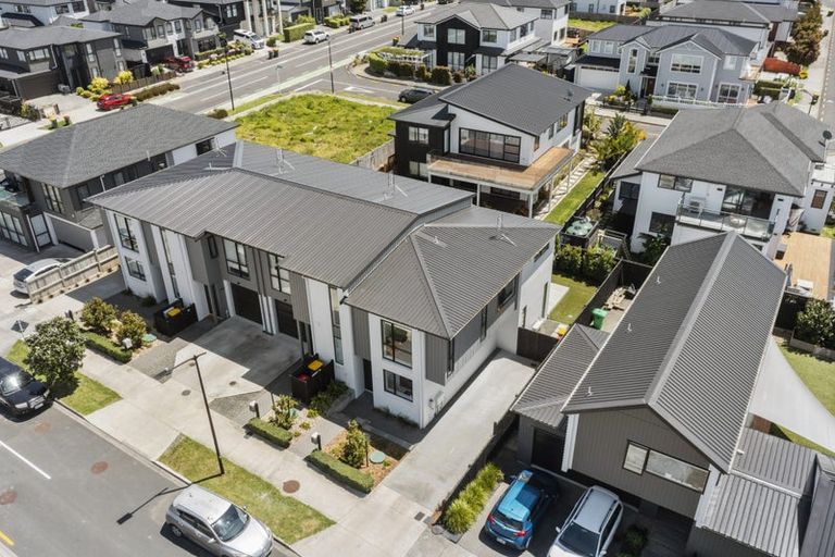 Photo of property in 2a Treloar Crescent, Hobsonville, Auckland, 0616