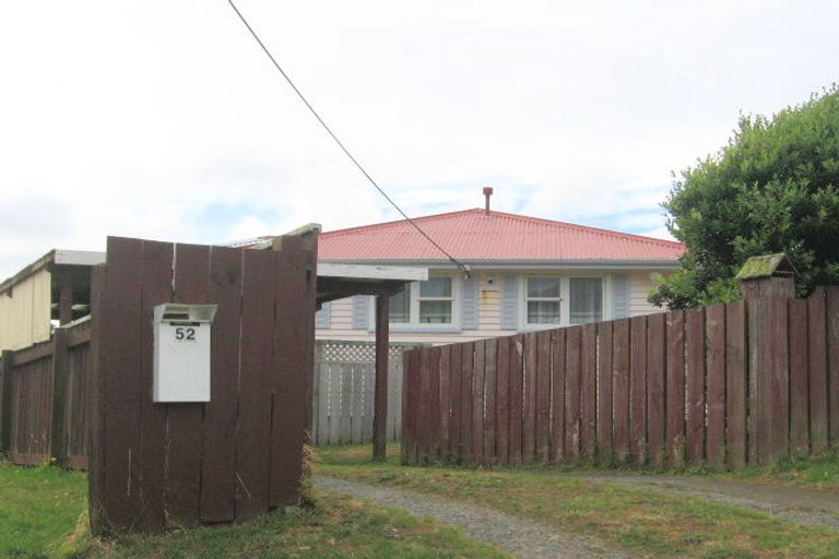 Photo of property in 52 Ahuriri Street, Strathmore Park, Wellington, 6022