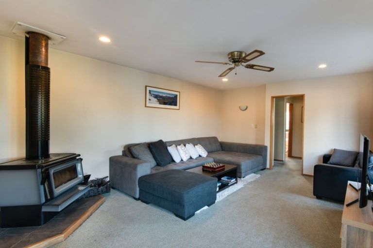 Photo of property in 36 Greenstone Place, Fernhill, Queenstown, 9300