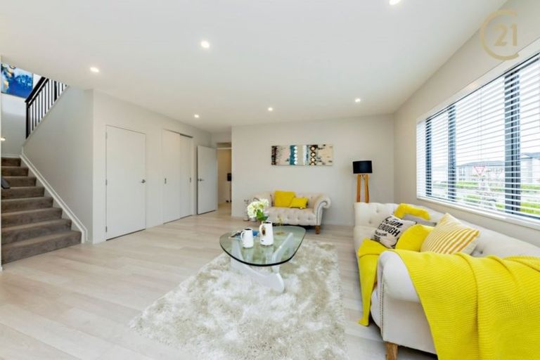 Photo of property in 17 Kabardin Street, Karaka, Papakura, 2113