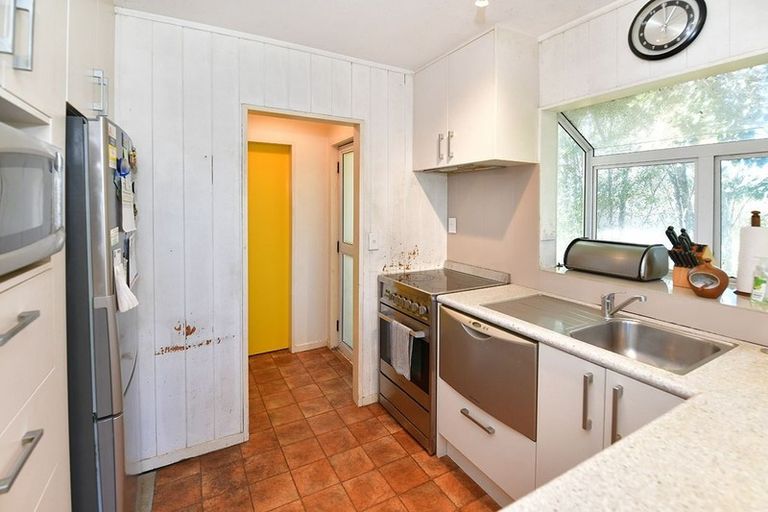 Photo of property in 80a Brian Crescent, Stanmore Bay, Whangaparaoa, 0932