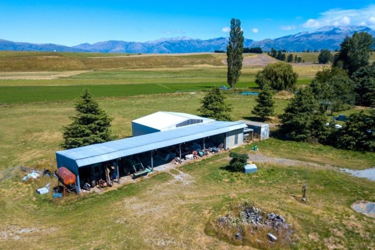 Photo of property in 67 Springs Road, Hornby, Christchurch, 8042