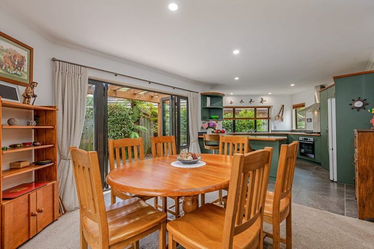 Photo of property in 7a Chilton Grove, Hokowhitu, Palmerston North, 4410