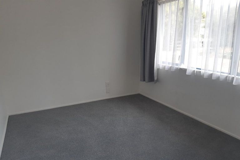 Photo of property in 8 Willow Park Drive, Opaki, Masterton, 5871