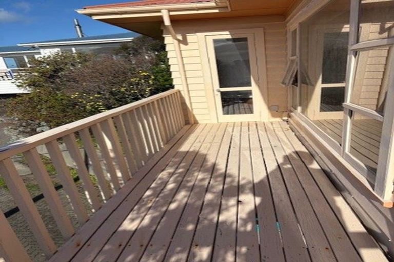 Photo of property in 37 Milne Terrace, Island Bay, Wellington, 6023
