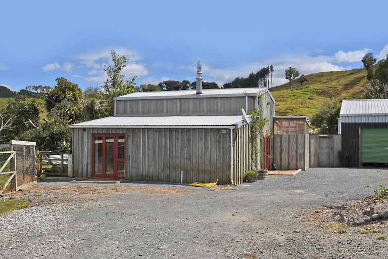 Photo of property in 121 Guy Road, Kaipara Flats, Warkworth, 0981