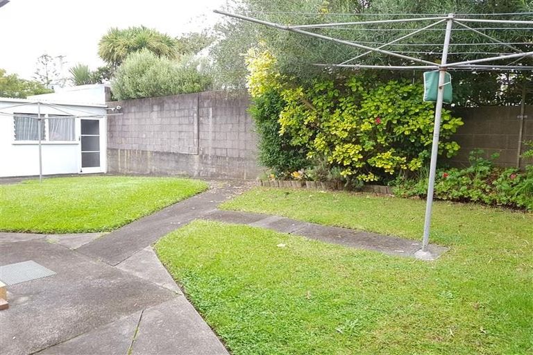 Photo of property in 2/58 Station Road, Papatoetoe, Auckland, 2025