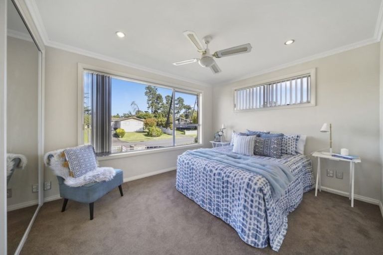 Photo of property in 33 Hope Farm Avenue, Pakuranga Heights, Auckland, 2010