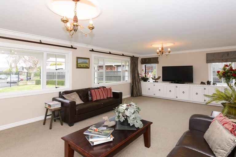 Photo of property in 45 Kentucky Way, Awapuni, Palmerston North, 4412