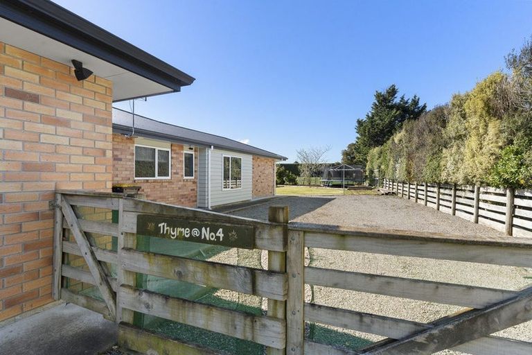 Photo of property in 4 Camellia Lane, Carterton, 5713