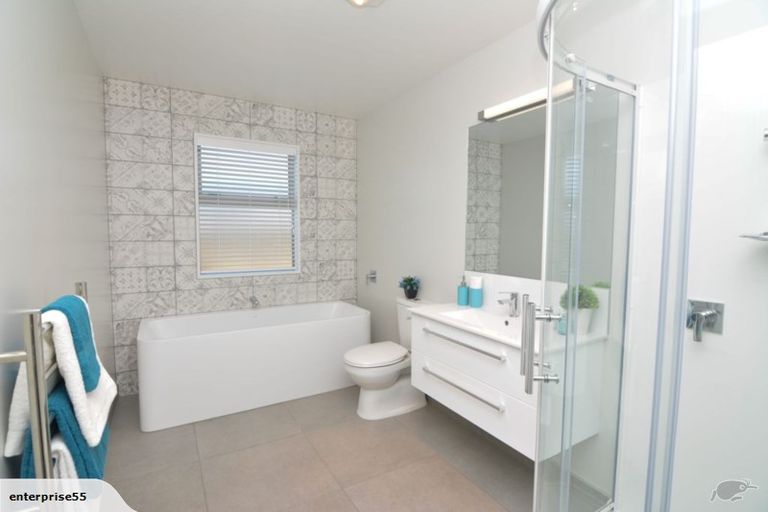 Photo of property in 16 Kingsbridge West, Burwood, Christchurch, 8083