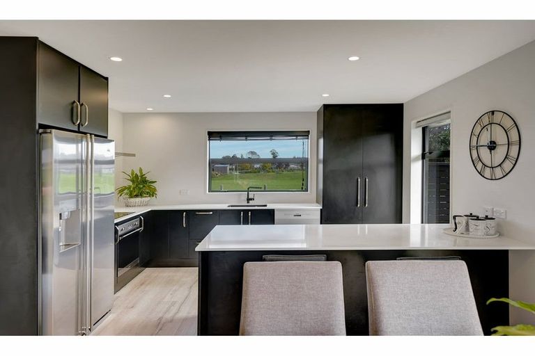 Photo of property in 32 Shrimpton Avenue, Woodend, 7610