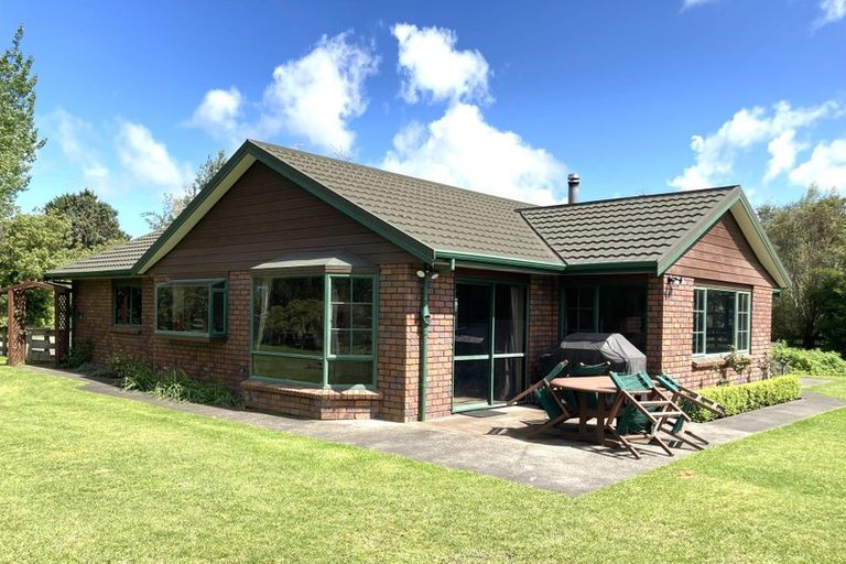 Photo of property in 2 Flemington Road, Aramoho, Whanganui, 4584