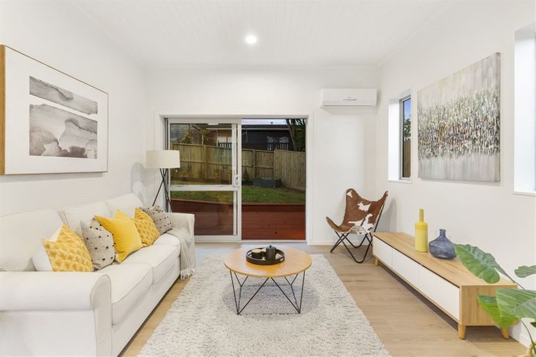 Photo of property in 19a Wylie Avenue, Sunnynook, Auckland, 0620