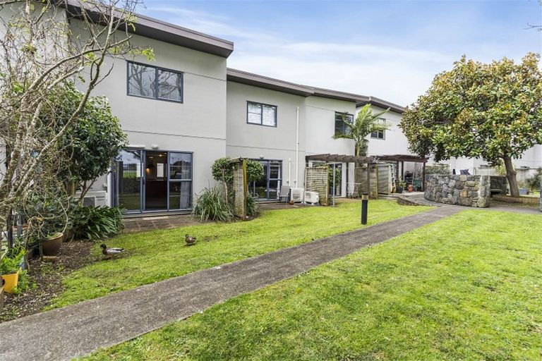 Photo of property in 40/42 Holly Street, Avondale, Auckland, 1026
