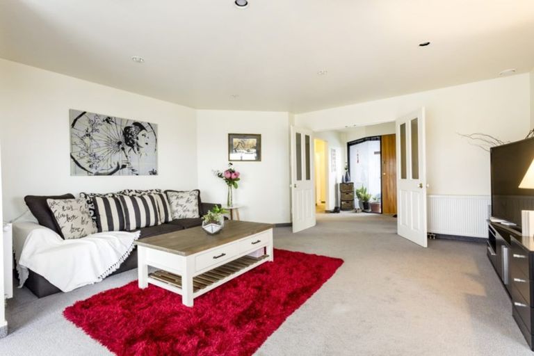 Photo of property in 21 Calvert Place, Shiel Hill, Dunedin, 9013