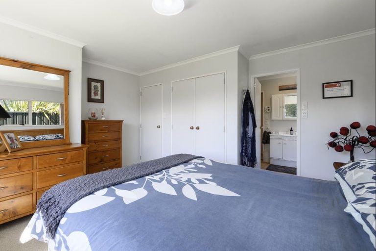 Photo of property in 14 Ryegrass Dell, Welcome Bay, Tauranga, 3112