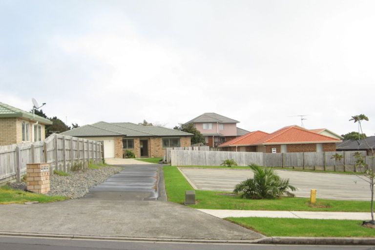 Photo of property in 9 Mt Lebanon Crescent, The Gardens, Auckland, 2105
